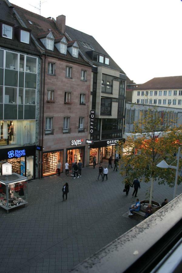 Central Apartment Nuernberg Екстериор снимка
